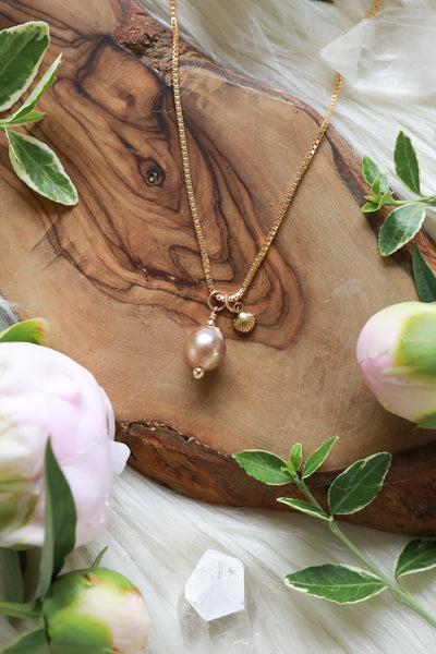 Shelled Pink Pearl Gold Necklace